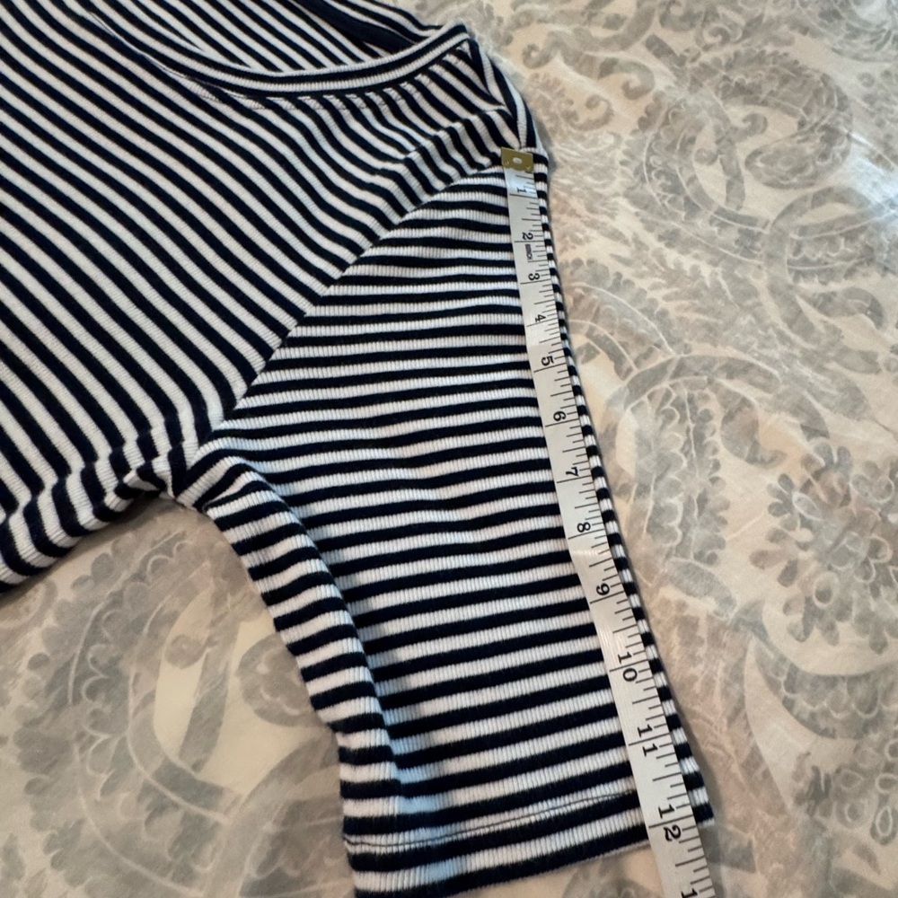 NWOT Banana Republic Factory Ribbed Shirt (XL) - Picture 9 of 9
